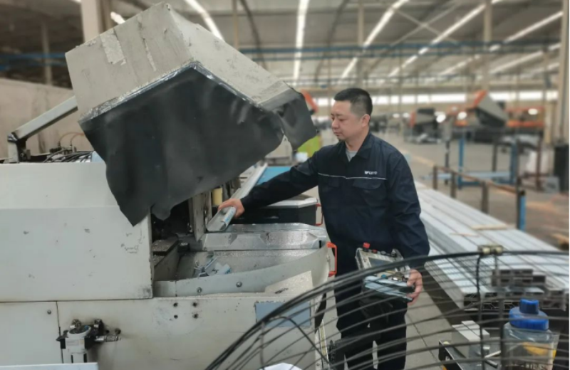 媒体看远大 | 公正筑台 奋斗铸魂——沈阳远大的文化底气与发展韧性